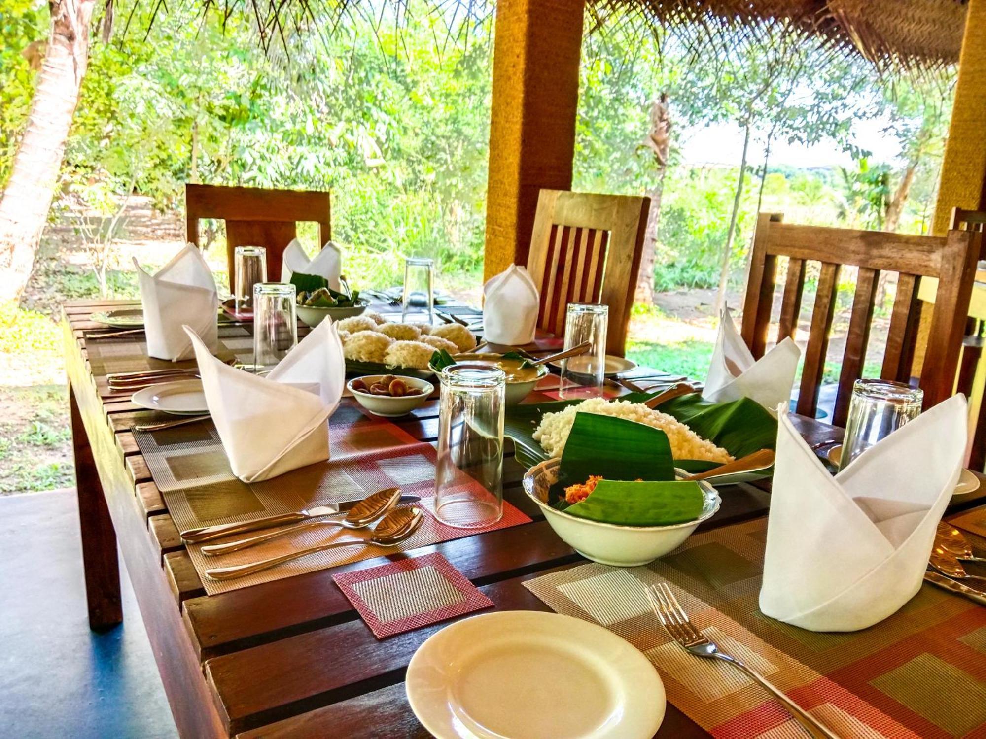 Ceylon Amigos Eco Resort Сигирия Екстериор снимка