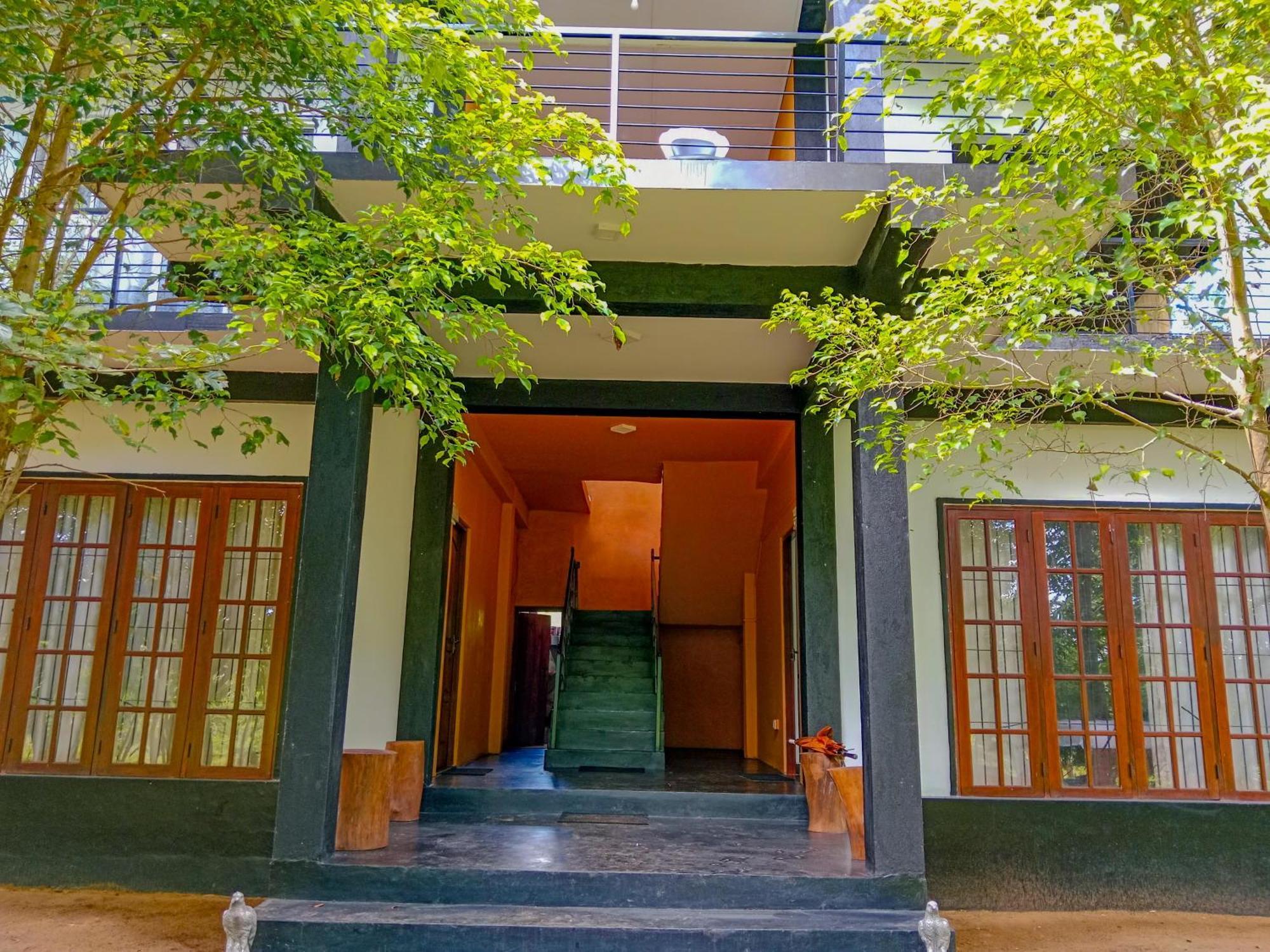 Ceylon Amigos Eco Resort Сигирия Екстериор снимка